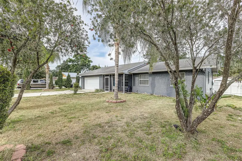 408 Lake Ned, FL