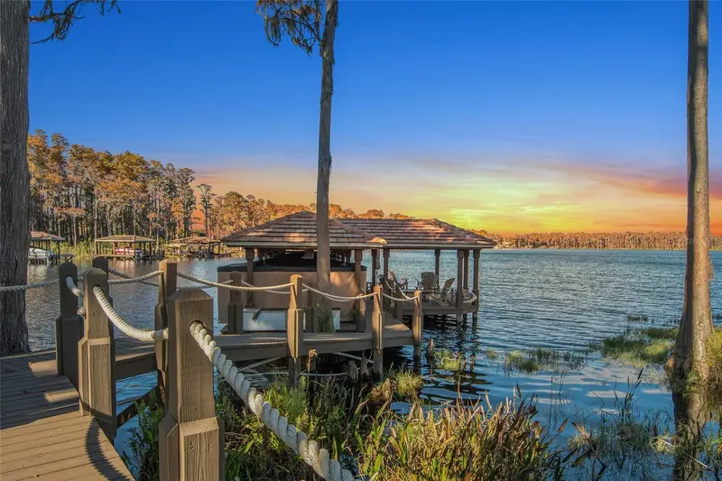 9349 Tibet Pointe Cir, FL