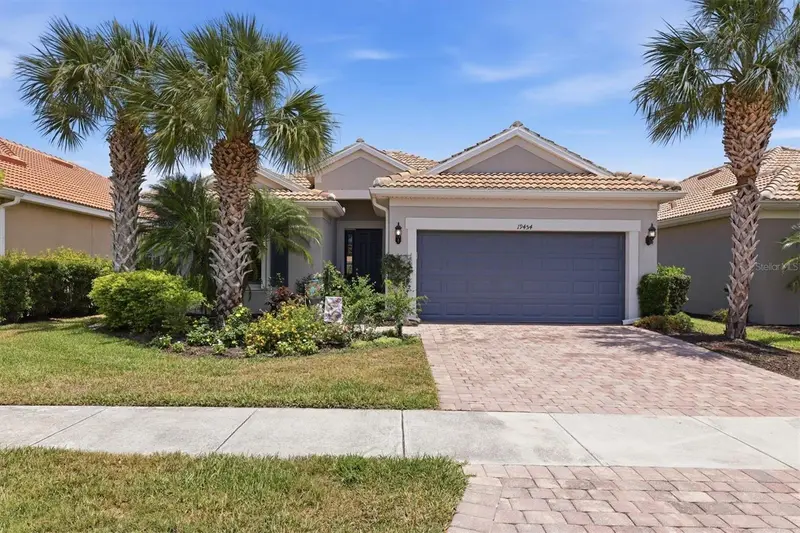 19454 Rizzuto St, FL