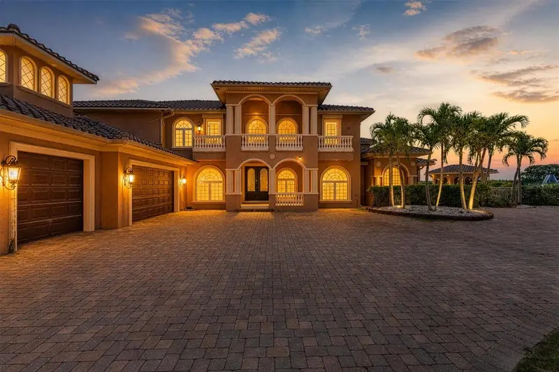 7 Cove View Ct, FL