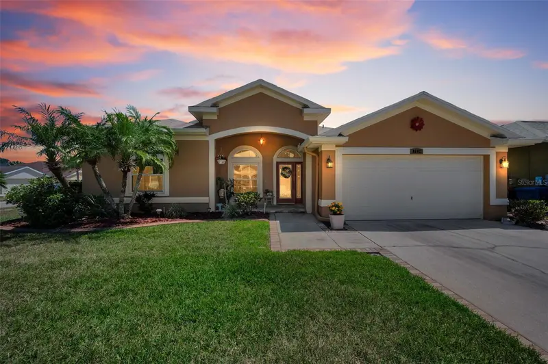 8202 Wild Oaks Cir, FL