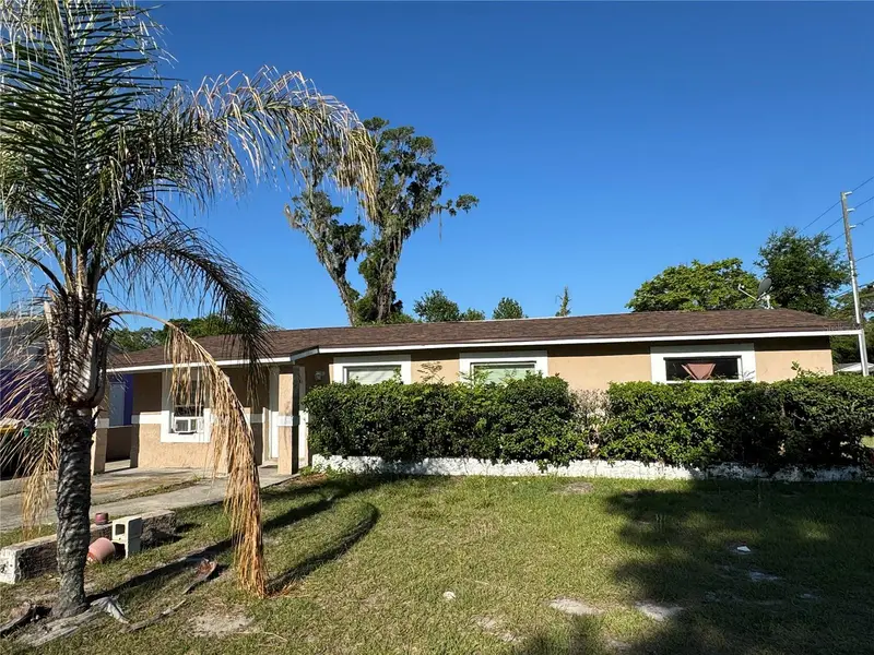 900 Sherwood Dr, FL