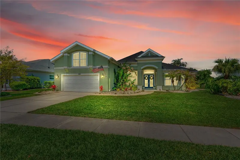 1311 Crepe Myrtle Ln, FL