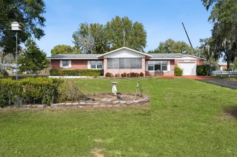 17530 County Road 455, FL