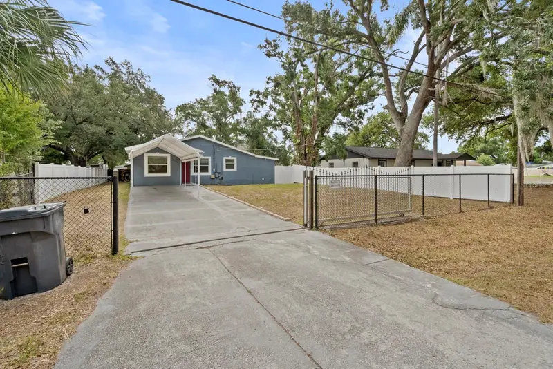 2418 South 69th, FL