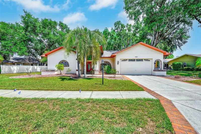 9757 Hermosillo Dr, FL