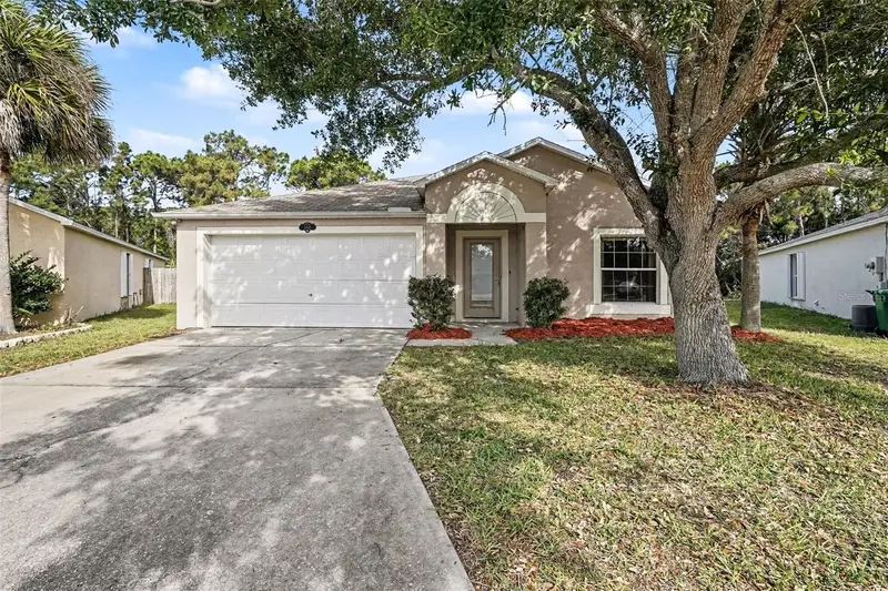560 Benton Dr, FL