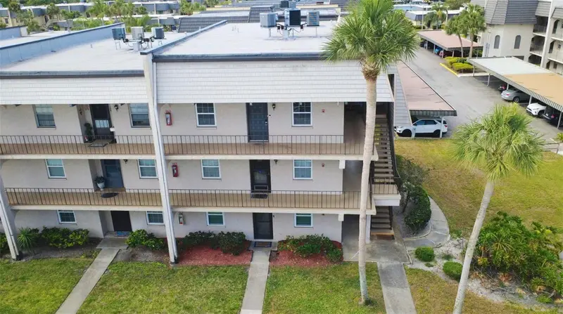 8681 Bardmoor Blvd #208c, FL