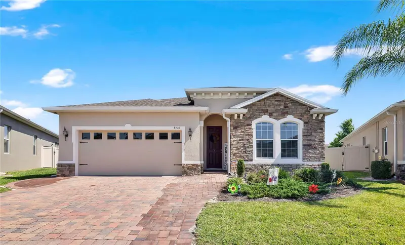 850 Bucklebury Loop, FL