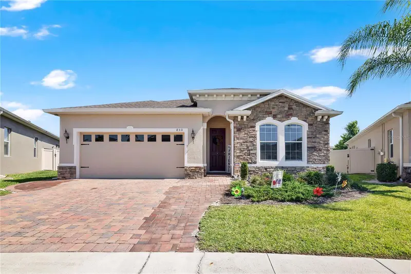 850 Bucklebury Loop, FL