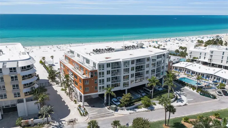 1035 Seaside Dr #308, FL