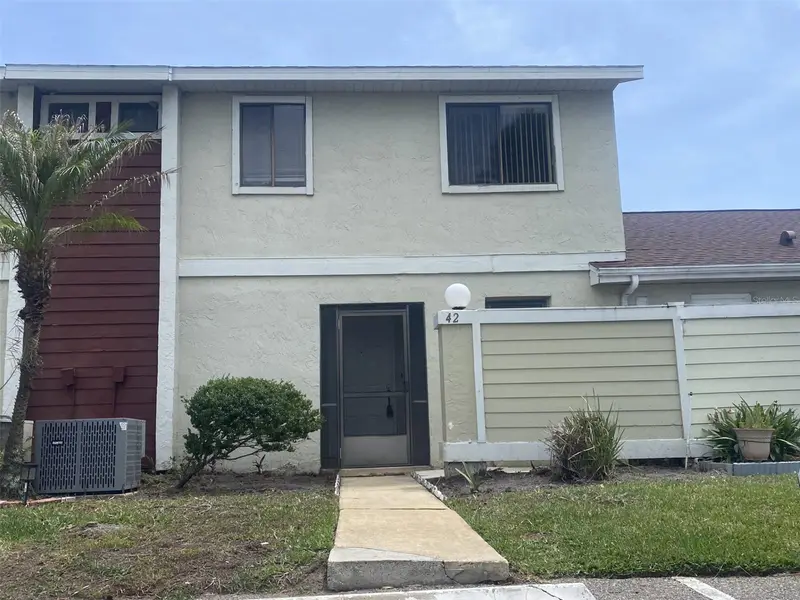 42 Pine Island Cir, FL