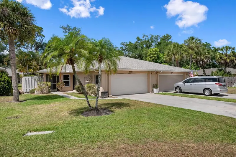 4212 Center Gate Ln #2, FL