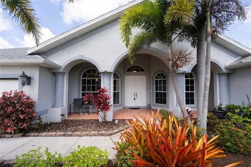 888 Boundary Blvd, FL