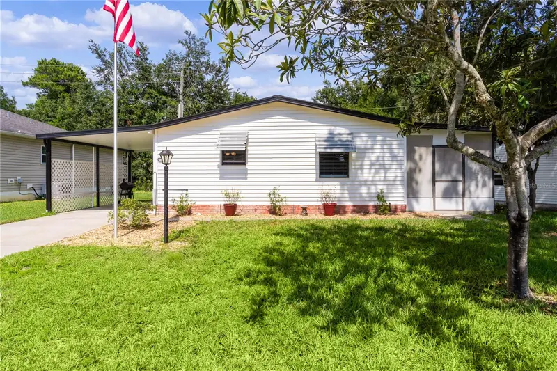 1709 E Schwartz Blvd, FL