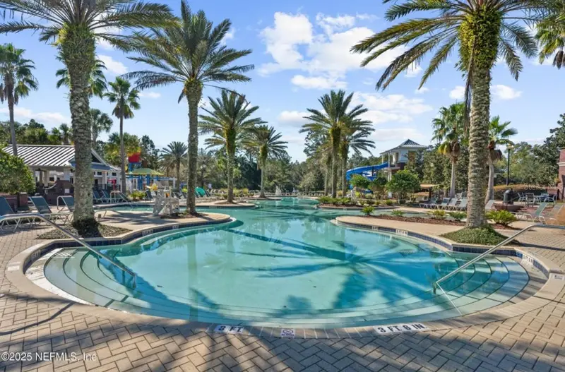 585 Running Woods St, FL