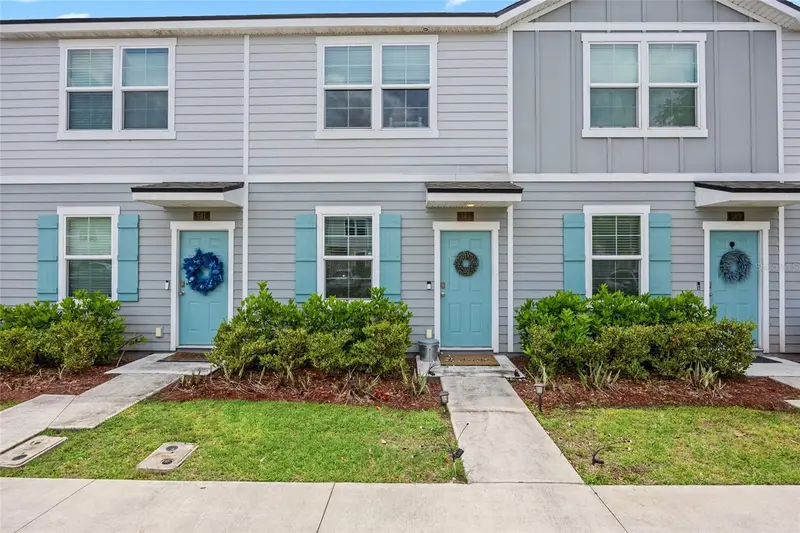 585 Running Woods St, FL