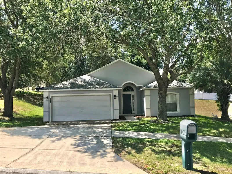 989 Scenic View Cir, FL
