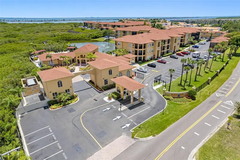 4333 Bayside Village Dr #102, FL