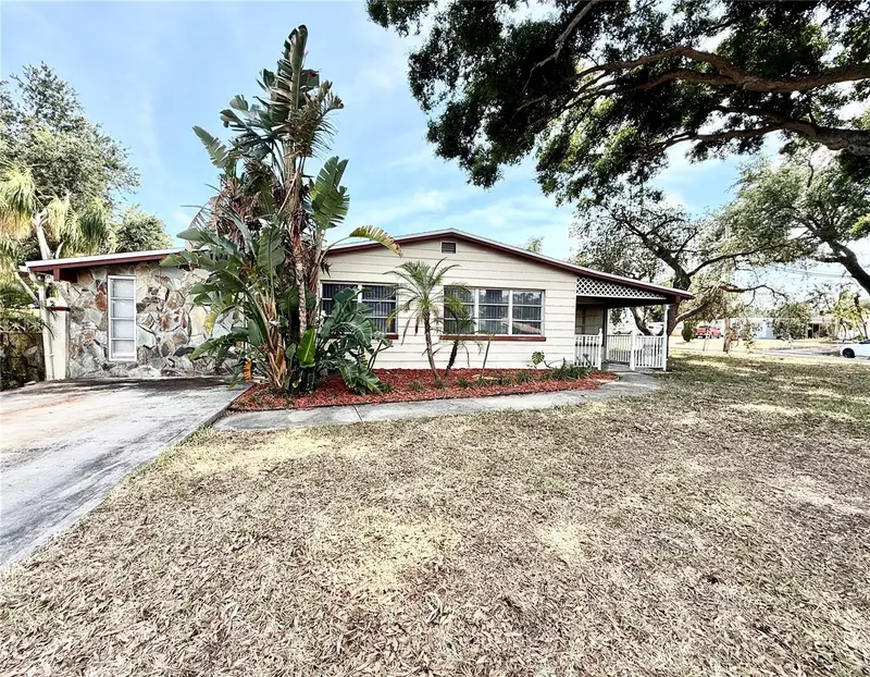 10862 Village Green Ave, FL