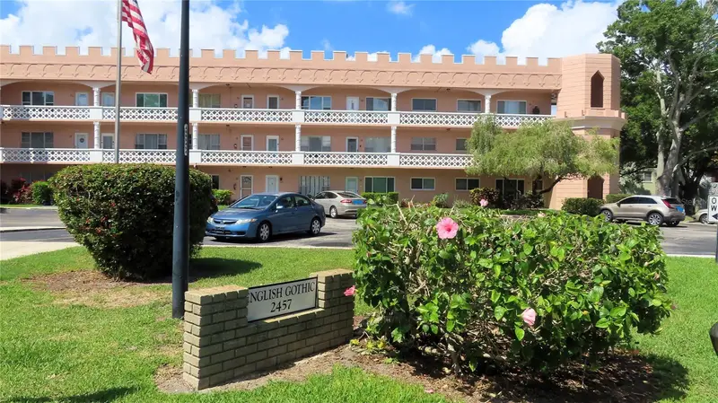 2457 Ecuadorian Way #85, FL