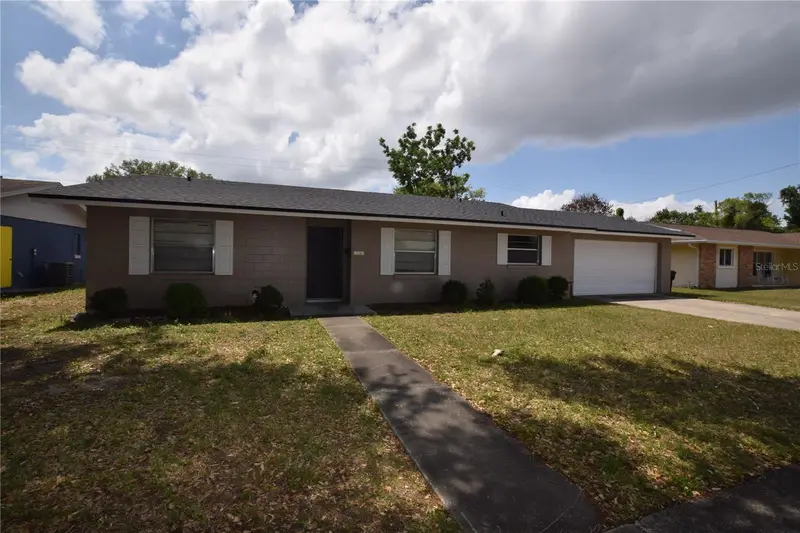 Holden Heights pending
