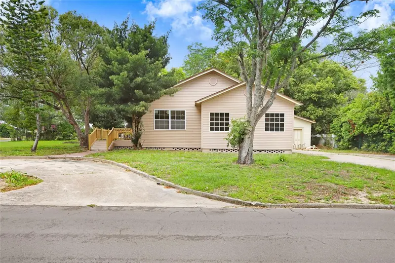 310 S Delaney Ave, FL