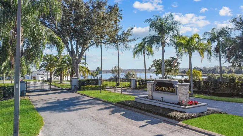 Lot 67 Royal Palm Dr, FL