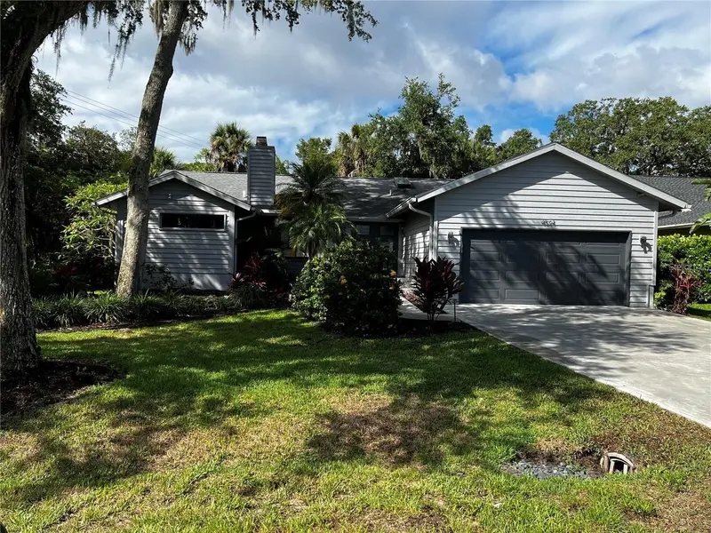 4594 Trails Dr, FL