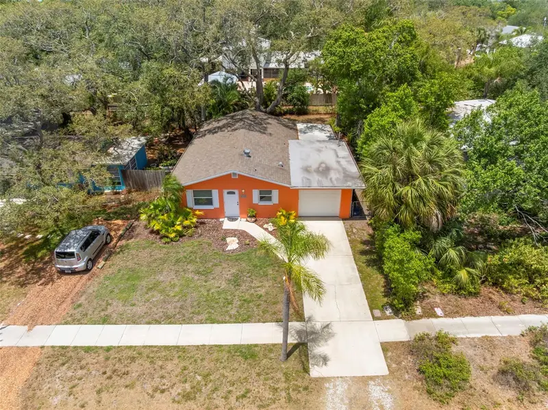 422 Kentucky Ave, FL