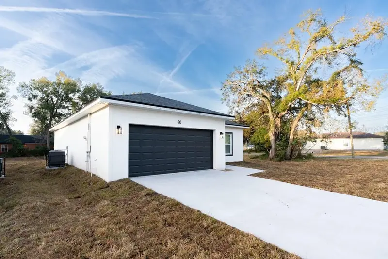 50 W 12th St, FL