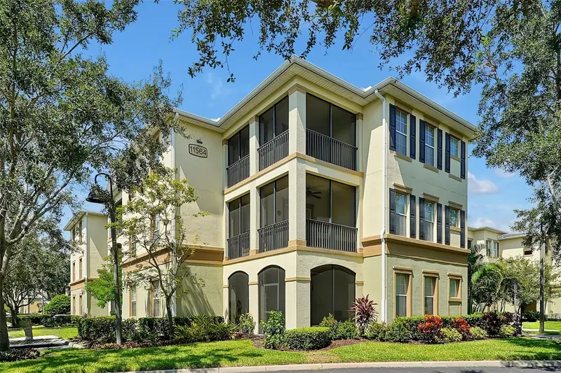 11564 Mizzon Dr #930, FL