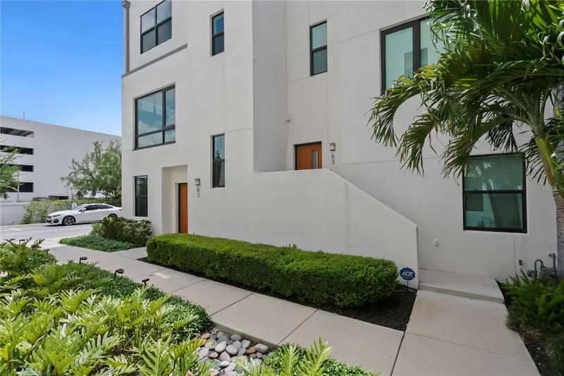 2511 N Grady Ave #63, FL