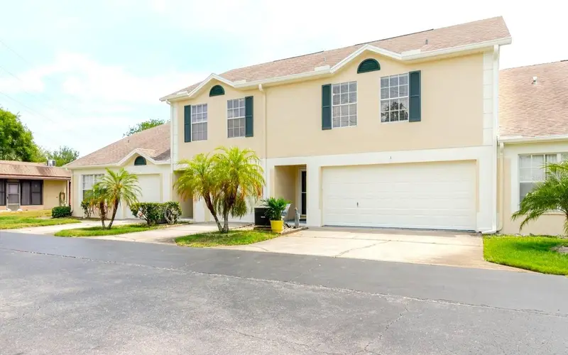 682 Green Valley Rd #C3, FL