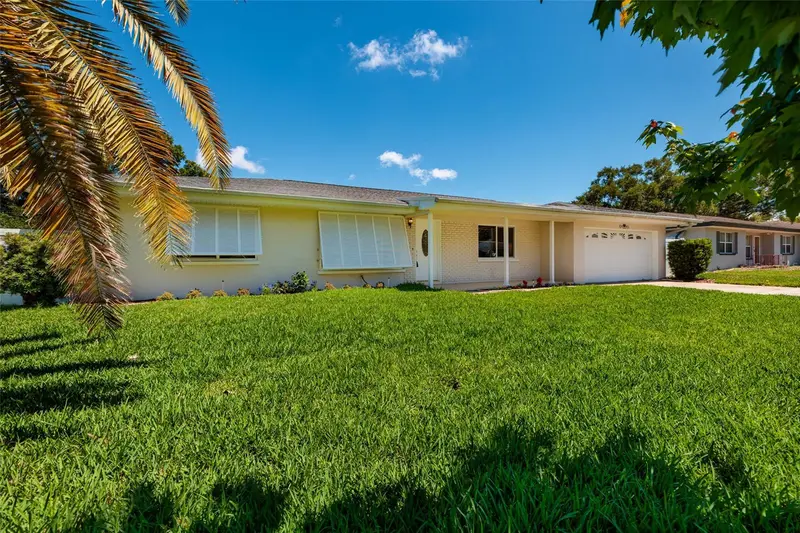 1732 Emerald Dr, FL