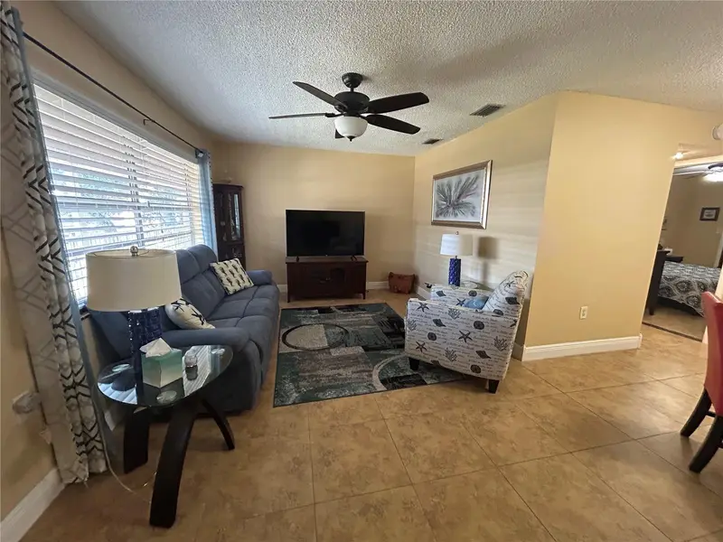 10037 62nd Ter N #15, FL