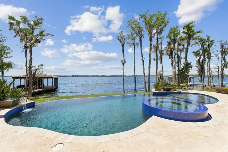 9236 Bay Point Dr, FL