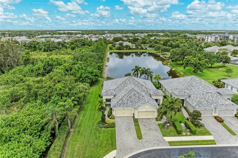 1936 Orange Lake Cv, FL