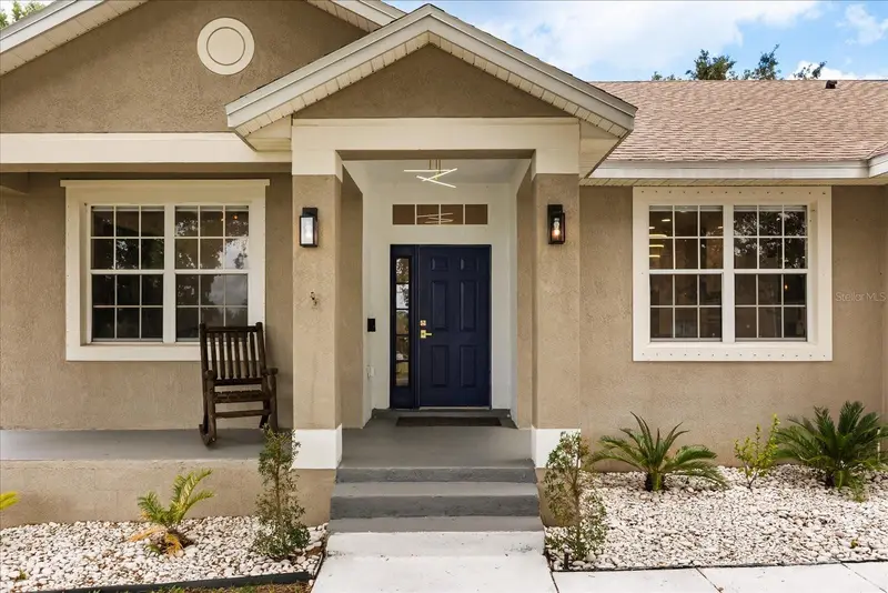 1634 Presidio Dr, FL