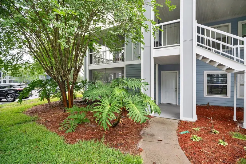 2592 Grassy Point Dr #104, FL