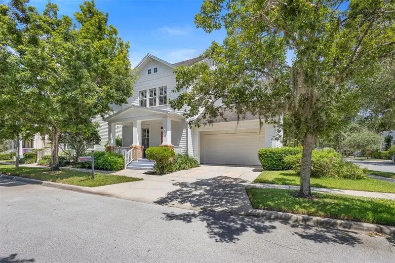 907 Pawstand Rd, FL