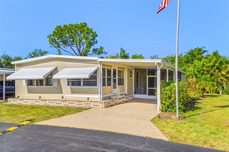 320 Tropic Dr, FL