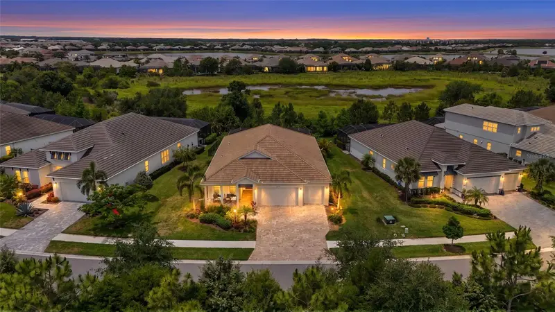 733 Tailwind Pl, FL