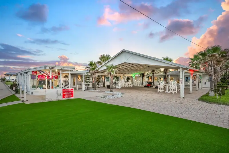 1204 S Ocean Shore Blvd, FL