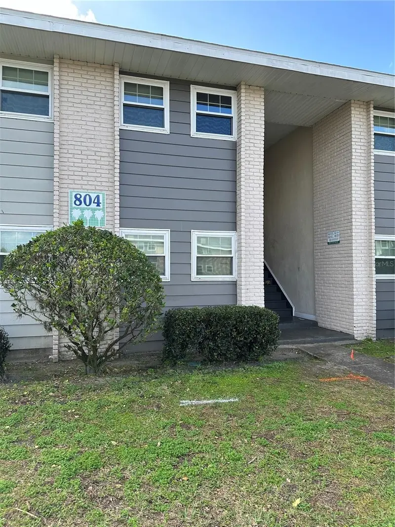 804 Sky Lake Cir #B, FL