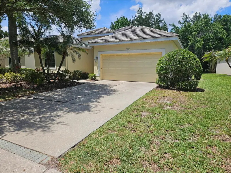 12112 Maple Ridge Dr, FL