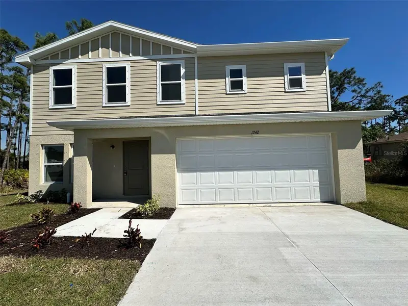 1242 Autumn Street, FL
