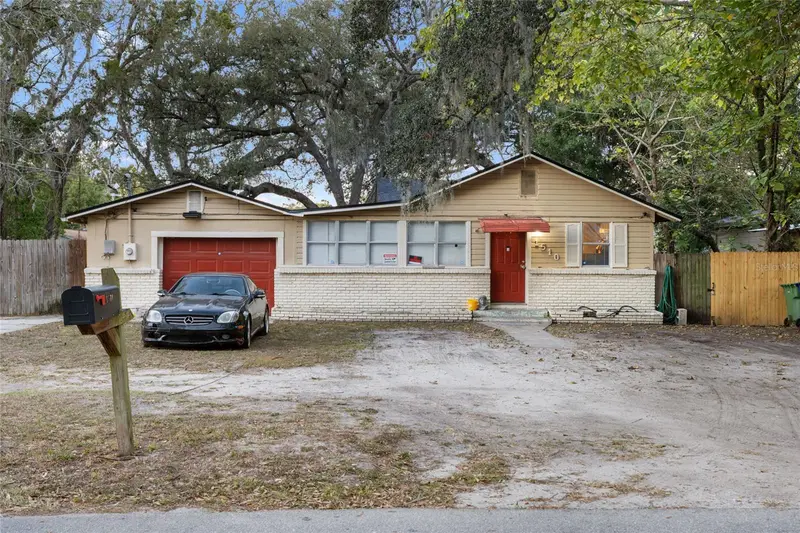 1510 E 99th Ave, FL