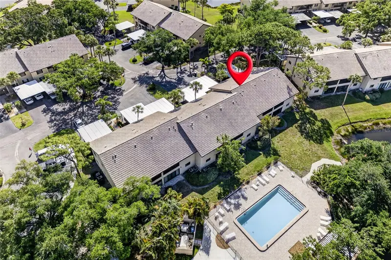 360 Three Lakes Ln #J, FL