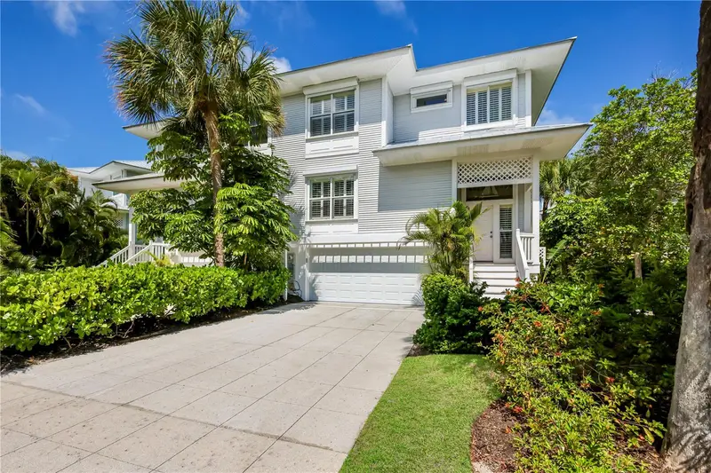760 Seaboard Line Ln, FL